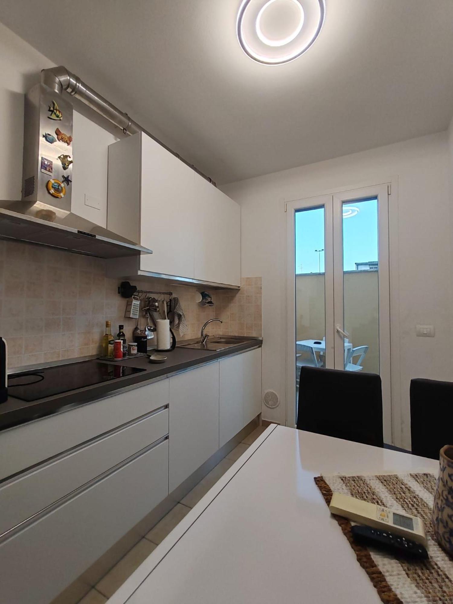 Ondina Apartment In Versilia Виареджо Екстериор снимка
